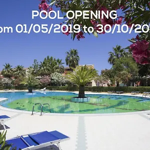 Oasi Anfiteatro Aparthotel Porto Ottiolu